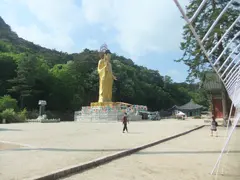 Songnisan Buddha